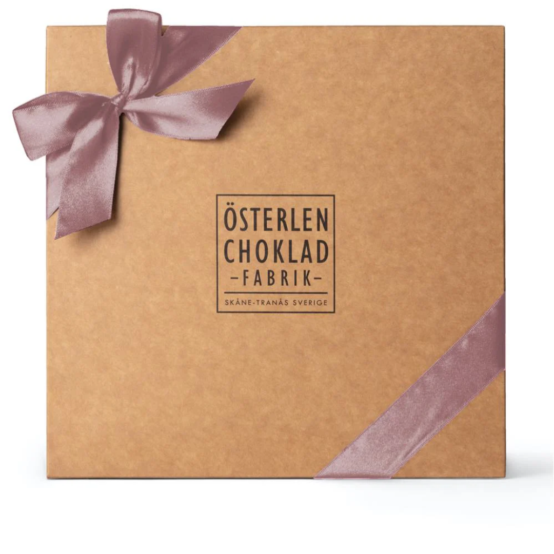 Lyxig stor presentbox med 48 chokladpraliner Svenska Kakao